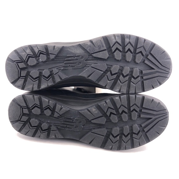 Athletic_Shoes